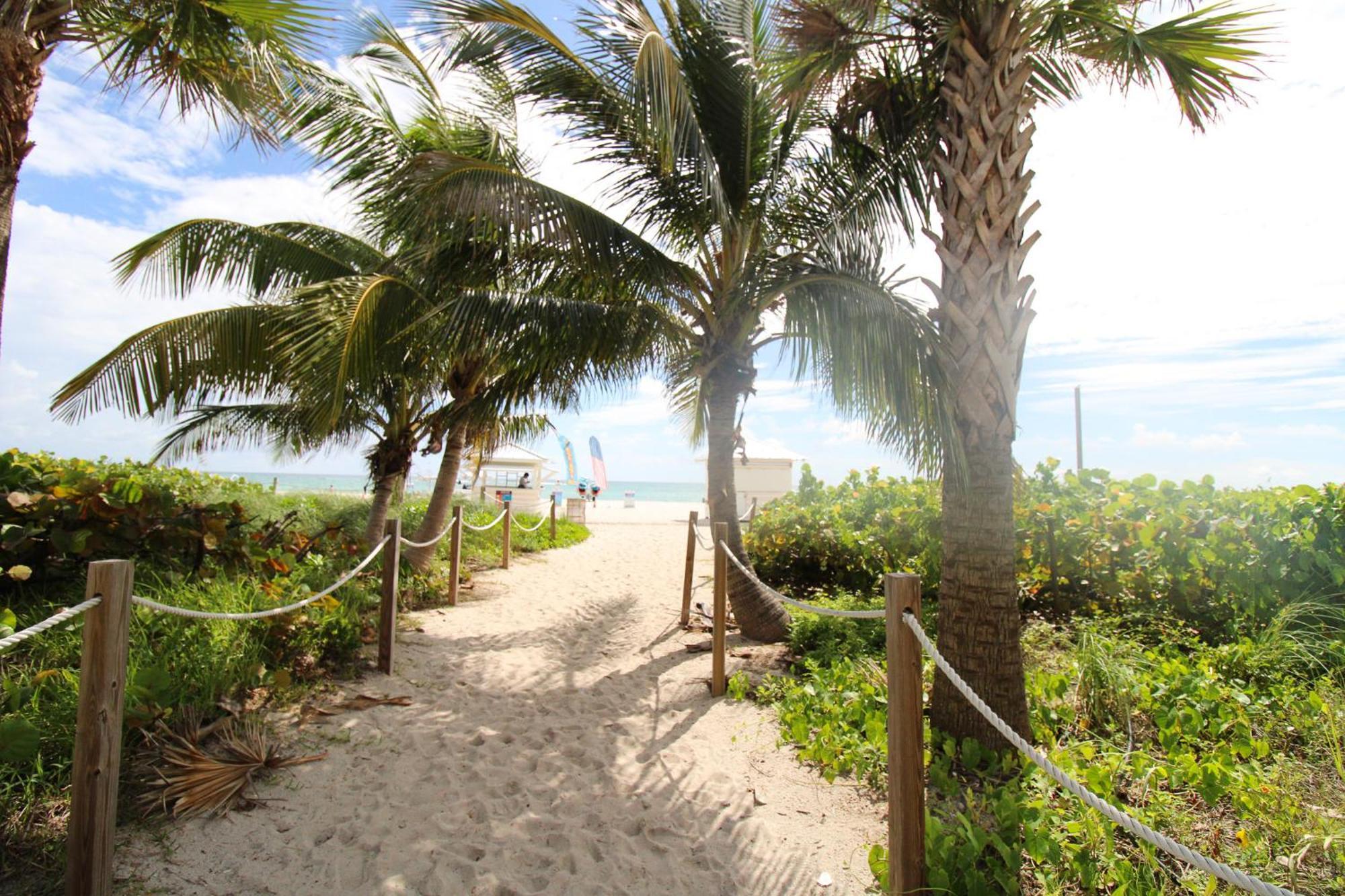 Alexander 1209 Beachfront Condo With 2 Pools , Beach Access, Sauna, Stores Miami Beach Exterior photo